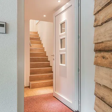 Haus Dienten Appartement *